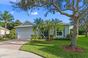 466 NE Bluefish Point, Port Saint Lucie, FL 34983 Sold 11/26/24