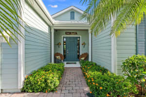 466 NE Bluefish Point, Port Saint Lucie, FL 34983 Sold 11/26/24