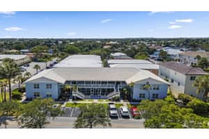 2835 NE 28th Avenue 8, Lighthouse Point, FL 33064 Sold 01/24/25