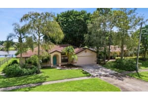 134 Park Road N, Royal Palm Beach, FL 33411 Sold 12/20/24