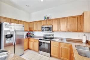 880 Millbrae Court 6, West Palm Beach, FL 33401 Sold 01/09/25