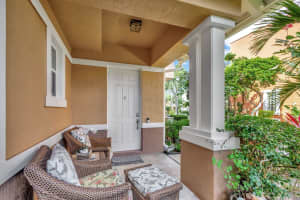 880 Millbrae Court 6, West Palm Beach, FL 33401 Sold 01/09/25