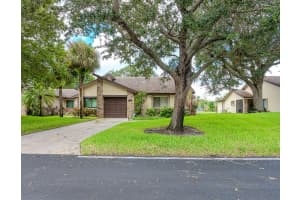 158 Ramblewood Circle, Royal Palm Beach, FL 33411 Sold 11/12/24