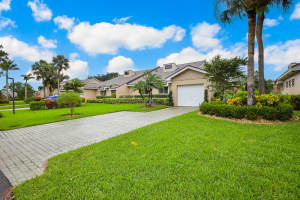6831 Fountains Circle, Lake Worth, FL 33467 Sold 04/21/25