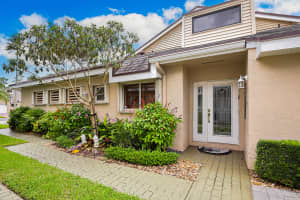 6831 Fountains Circle, Lake Worth, FL 33467 Sold 04/21/25