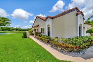 MLS# R11024452, Boynton Beach, Florida 33472