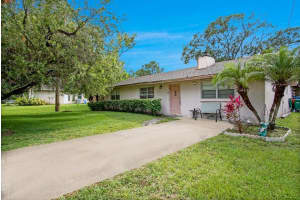 6103 Sunset Boulevard, Fort Pierce, FL 34982 Sold 10/25/24