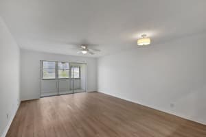 711 Lori Drive 110, Palm Springs, FL 33461 Sold 11/05/24