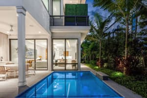 512 NE 7th Avenue, Delray Beach, FL 33483 Sold 11/04/24