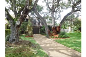 1066 Raintree Lane, Palm Beach Gardens, FL 33410 Sold 11/08/24