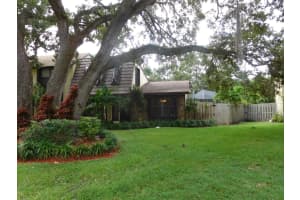 1066 Raintree Lane, Palm Beach Gardens, FL 33410 Sold 11/08/24