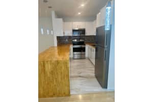 116 Salisbury E, West Palm Beach, FL 33417 - MLS#R11024614