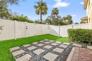 10115 W Villa Circle, Vero Beach, FL 32966 Sold 10/31/24