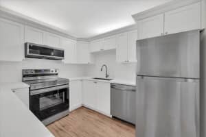 307 Knotty Pine Circle B1, Greenacres, FL 33463 Sold 01/03/25