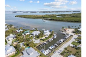 4227 SE Glades Avenue, Stuart, FL 34997 Sold 12/17/24