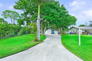 947 SW 28th Street, Palm City, FL 34990 Sold 05/05/25