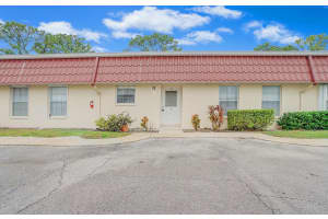 711 Laconia Circle B, Lake Worth, FL 33467 Sold 11/25/24
