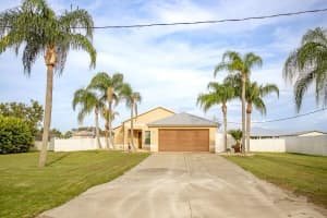 430 SW 87th Terrace, Okeechobee, FL 34974 Sold 02/26/25