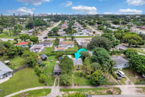 607 Aspen Road, West Palm Beach, FL 33409 Sold 11/15/24