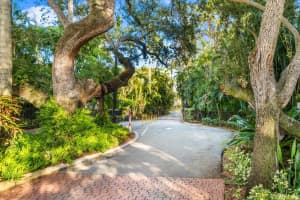 92 N Lakeshore Drive, Hypoluxo, FL 33462 Sold 02/28/25