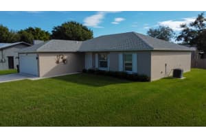6106 Bamboo Drive, Fort Pierce, FL 34982 - MLS#R11025295
