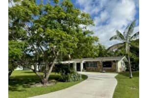 110 Heron Parkway, Royal Palm Beach, FL 33411 Sold 02/24/25