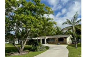 110 Heron Parkway, Royal Palm Beach, FL 33411 Sold 02/24/25