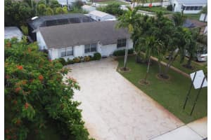 644 Barber Avenue, Lake Worth Beach, FL 33461 Sold 12/23/24