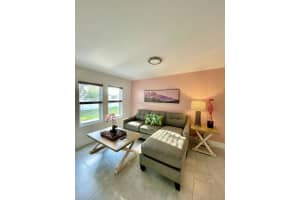 2020 Washington Street 4, Hollywood, FL 33020 - MLS#R11025470