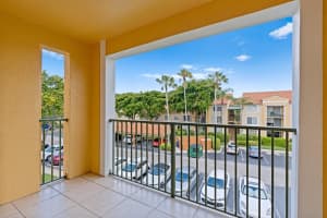 135 Yacht Club Way 305, Hypoluxo, FL 33462 Sold 12/16/24