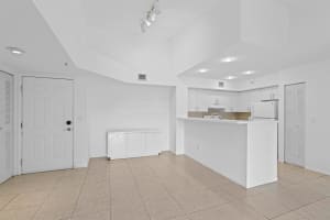 135 Yacht Club Way 305, Hypoluxo, FL 33462 Sold 12/16/24
