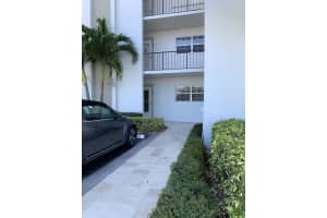 2936 Lake Shore Drive 101, Riviera Beach, FL 33404 Sold 08/02/25