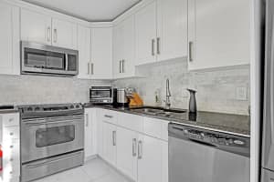 825 Center Street 8d, Jupiter, FL 33458 Sold 12/30/24