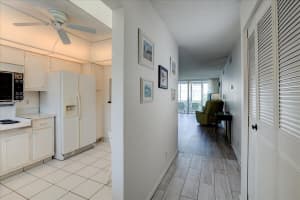 2016 S Federal Highway E303, Boynton Beach, FL 33435 Sold 04/25/25