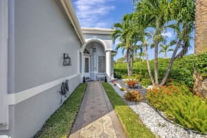 MLS# R11025771, Boca Raton, Florida 33496