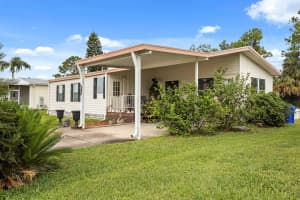 1657 Elkhart Circle, Tavares, FL 32778 - MLS#R11025856