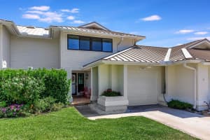 5633 SE Foxcross Place, Stuart, FL 34997 Sold 12/13/24