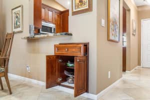 6090 Sunrise Pointe Court, Delray Beach, FL 33484 Sold 12/10/24