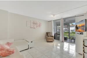 400 SE 10th Street 210, Deerfield Beach, FL 33441 Sold 02/25/25