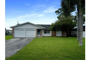 591 SE Crosspoint Drive, Port Saint Lucie, FL 34983 Sold 01/15/25