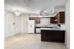 591 SE Crosspoint Drive, Port Saint Lucie, FL 34983 Sold 01/15/25