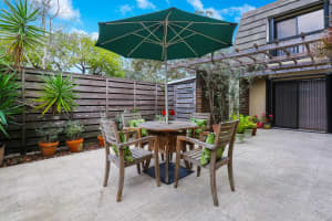 627 6th Terrace, Palm Beach Gardens, FL 33418 Sold 03/28/25