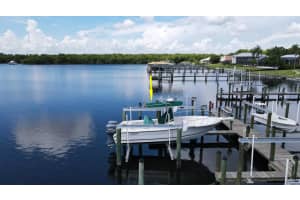 1011 SE Kitching Cove Lane, Port Saint Lucie, FL 34952 Sold 04/24/25