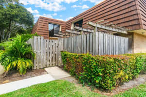 201 2nd Lane, Palm Beach Gardens, FL 33418 Sold 12/12/24