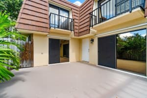 201 2nd Lane, Palm Beach Gardens, FL 33418 Sold 12/12/24