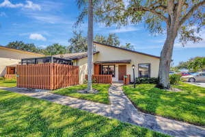 8182 SE Villa Way, Hobe Sound, FL 33455 Sold 07/07/25