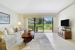 913 Club Drive, Palm Beach Gardens, FL 33418 Sold 01/17/25