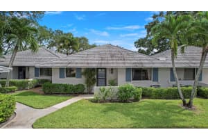 913 Club Drive, Palm Beach Gardens, FL 33418 Sold 01/17/25