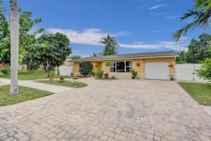 607 SE 7th Avenue, Deerfield Beach, FL 33441 Sold 12/02/24