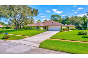 304 Marble Canyon Drive, Wellington, FL 33414 Sold 02/14/25